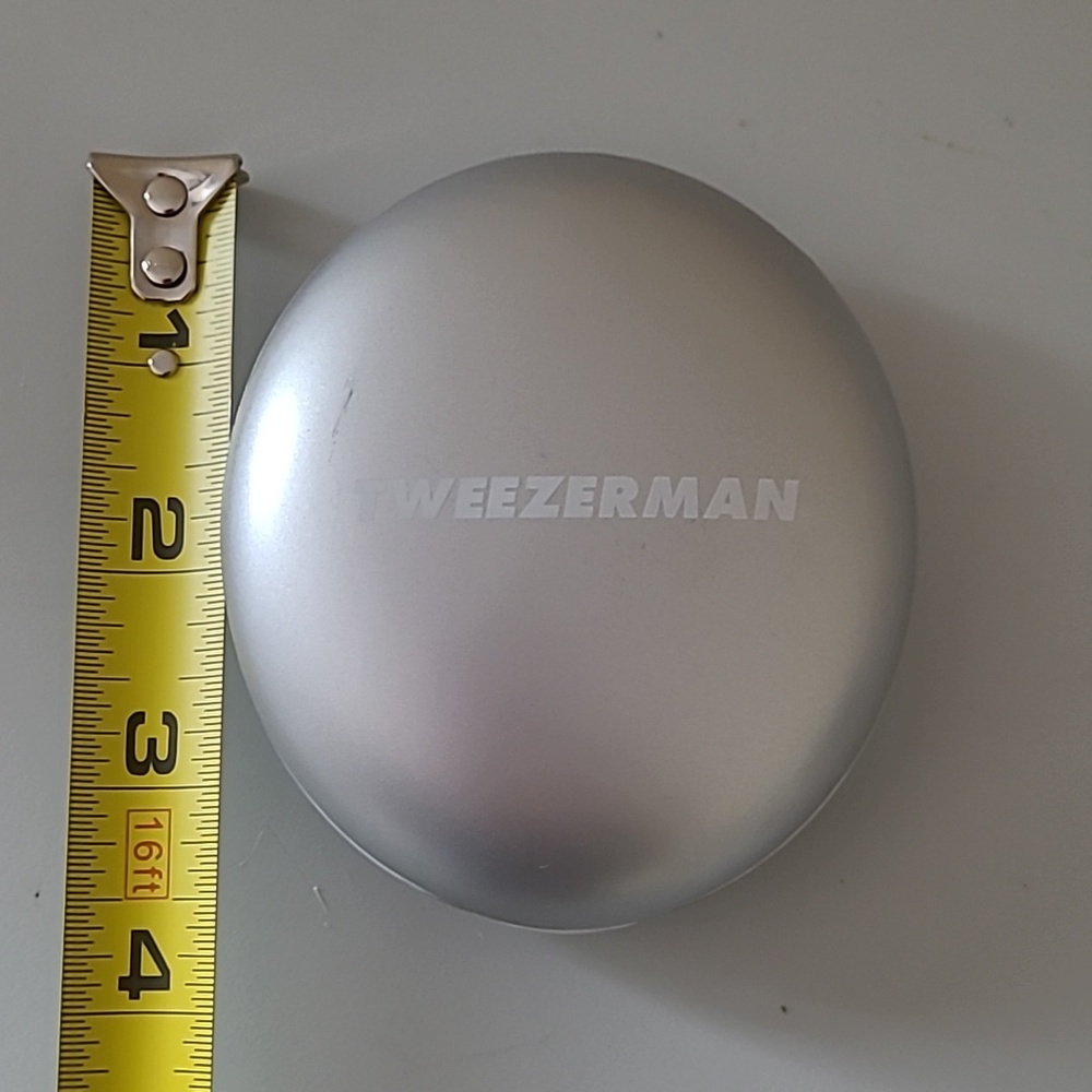 Tweezerman Lighted Mirror - Picture 5 of 7